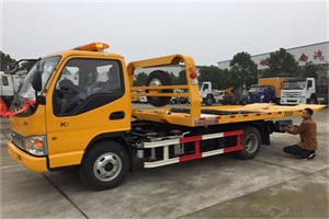 乌兰浩特哪里有拖车服务